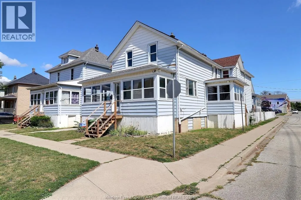 Multi-Family for rent: 988 Albert Road, Windsor, Ontario N8Y 3P2