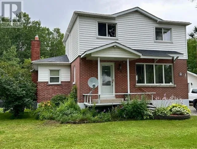 99 Brompton Rd, Red Rock, Ontario P0T 2P0