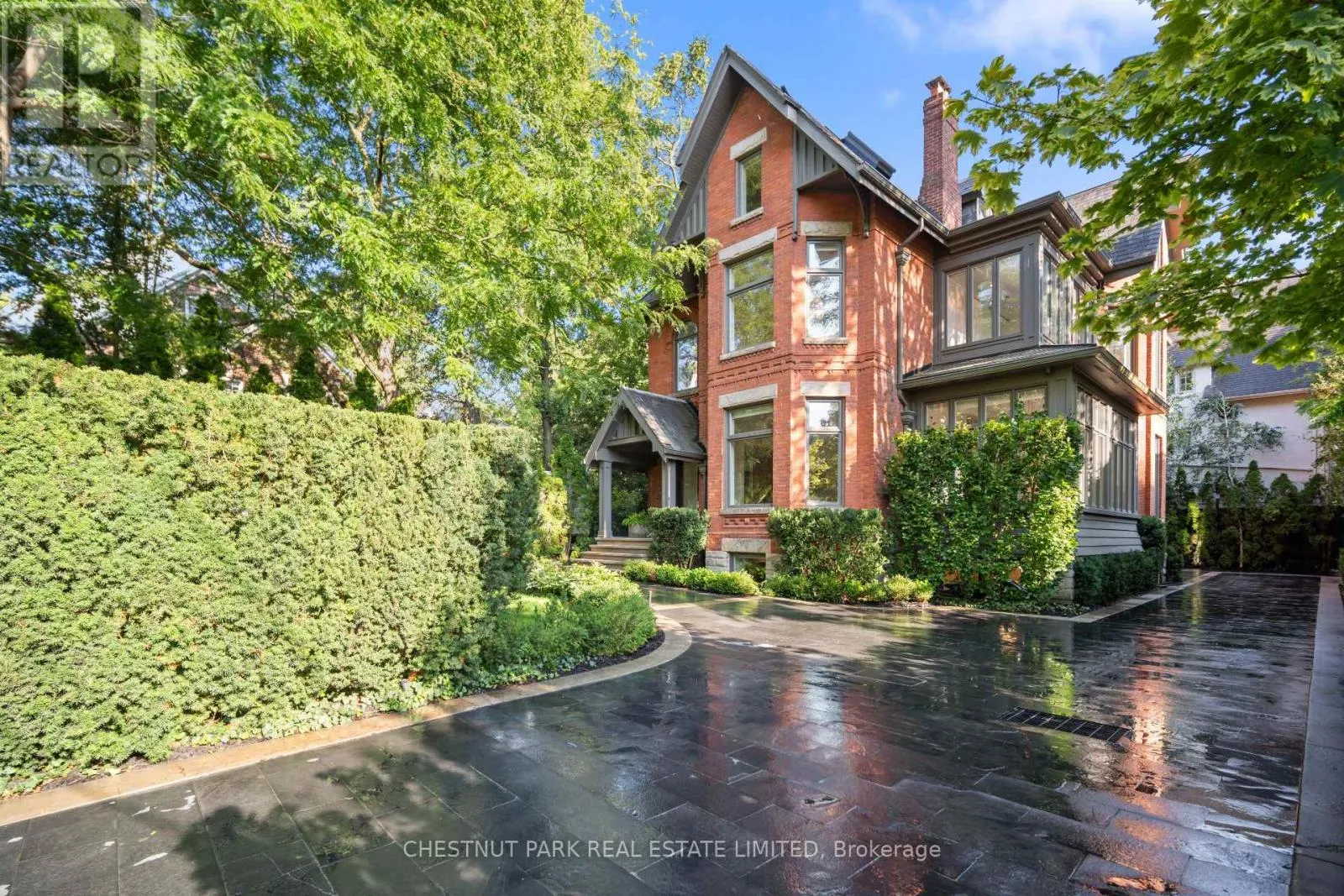 House for rent: 99 Crescent Road, Toronto, Ontario M4W 1T7