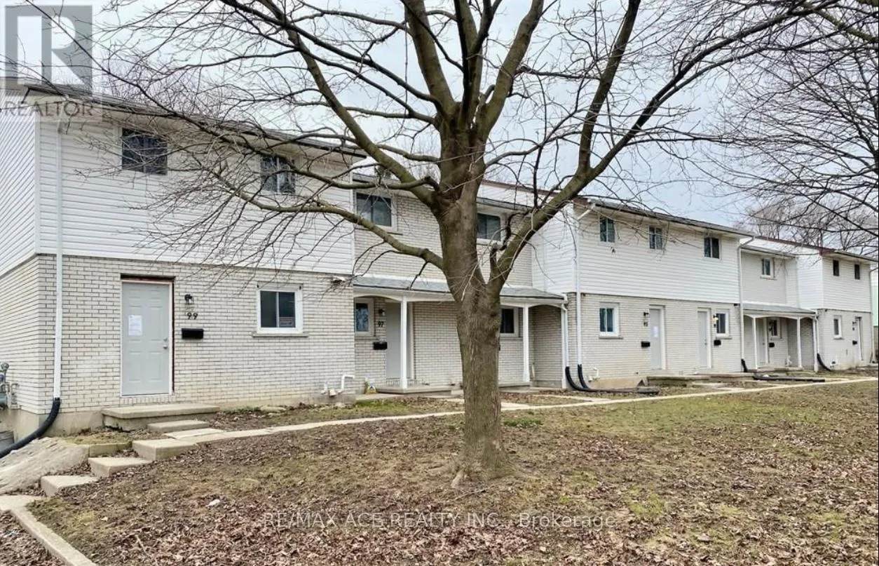 Row / Townhouse for rent: 99 Toulon Crescent, London East, Ontario N5V 1J4