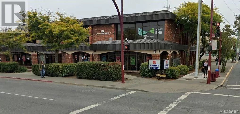 Retail for rent: 990 Hillside Ave, Victoria, British Columbia V8T 2A1