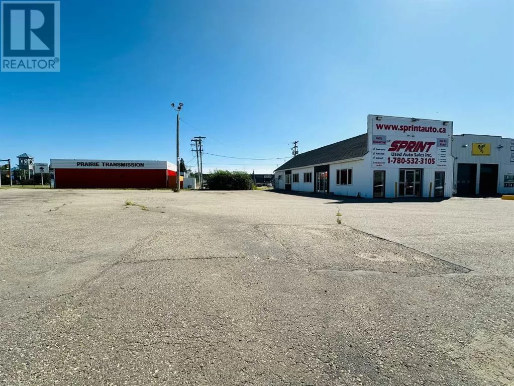 Retail for rent: 9901 113 Avenue, Grande Prairie, Alberta T8V 1W6