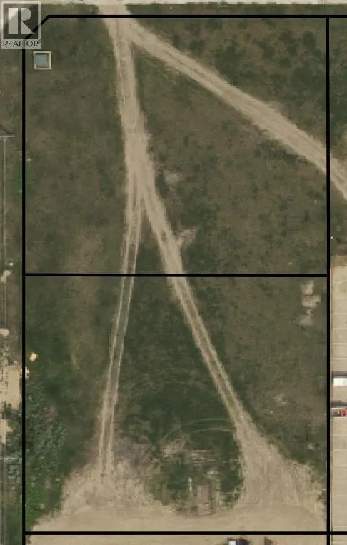 9907 & 9915 80 Street, Peace River, Alberta T8S 1R2