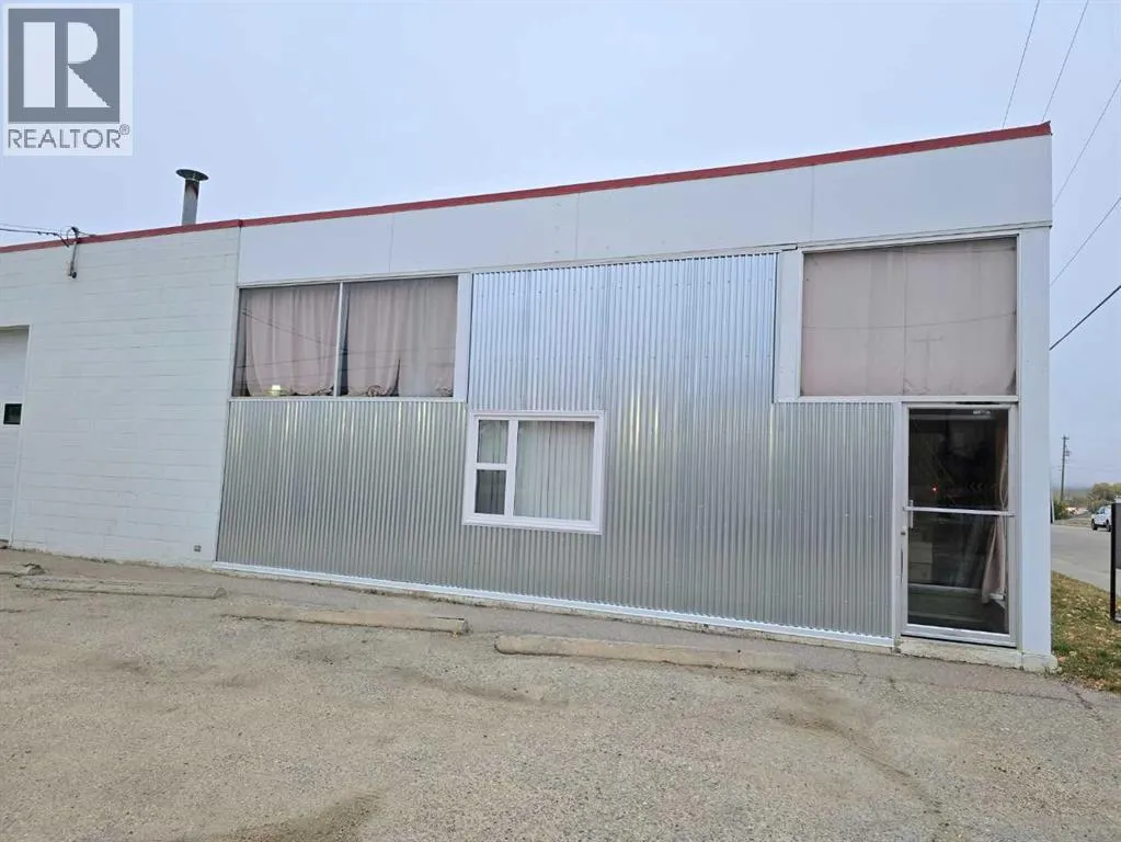 Commercial Mix for rent: 9909 96 Avenue, Peace River, Alberta T8S 1R7