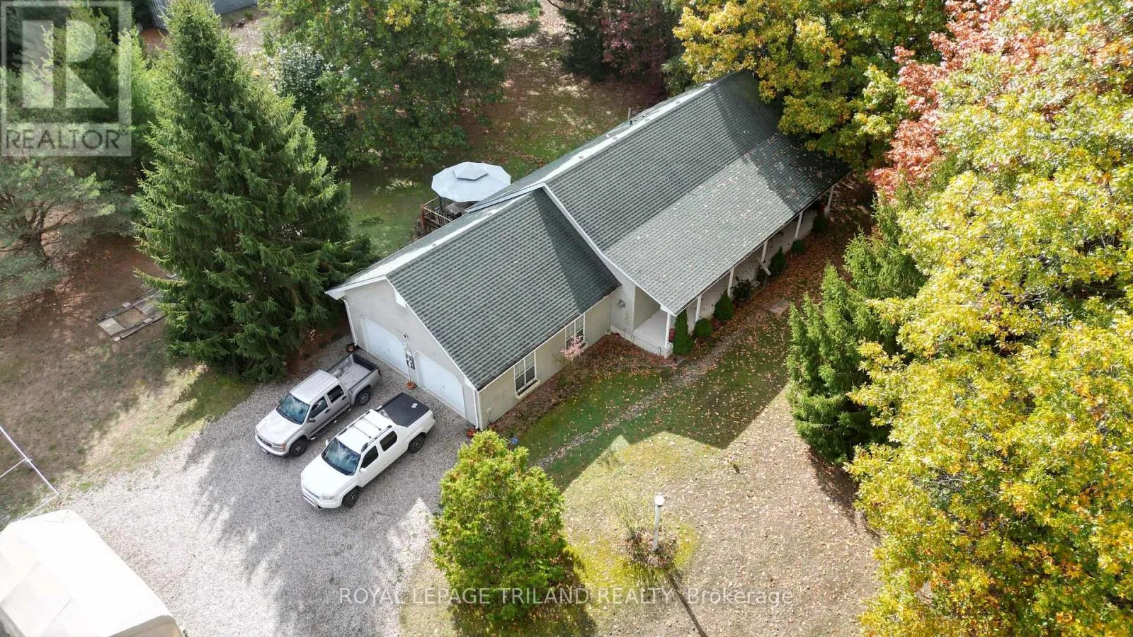 House for rent: 9909 Northville Crescent, Lambton Shores, Ontario N0M 2N0