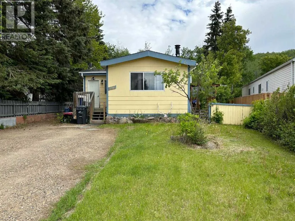 Manufactured Home for rent: 9913 80 Avenue, Peace River, Alberta T8S 1A9