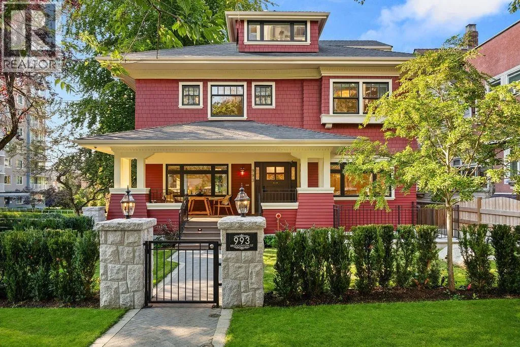 House for rent: 993 Broughton Street, Vancouver, British Columbia V6G 2A4