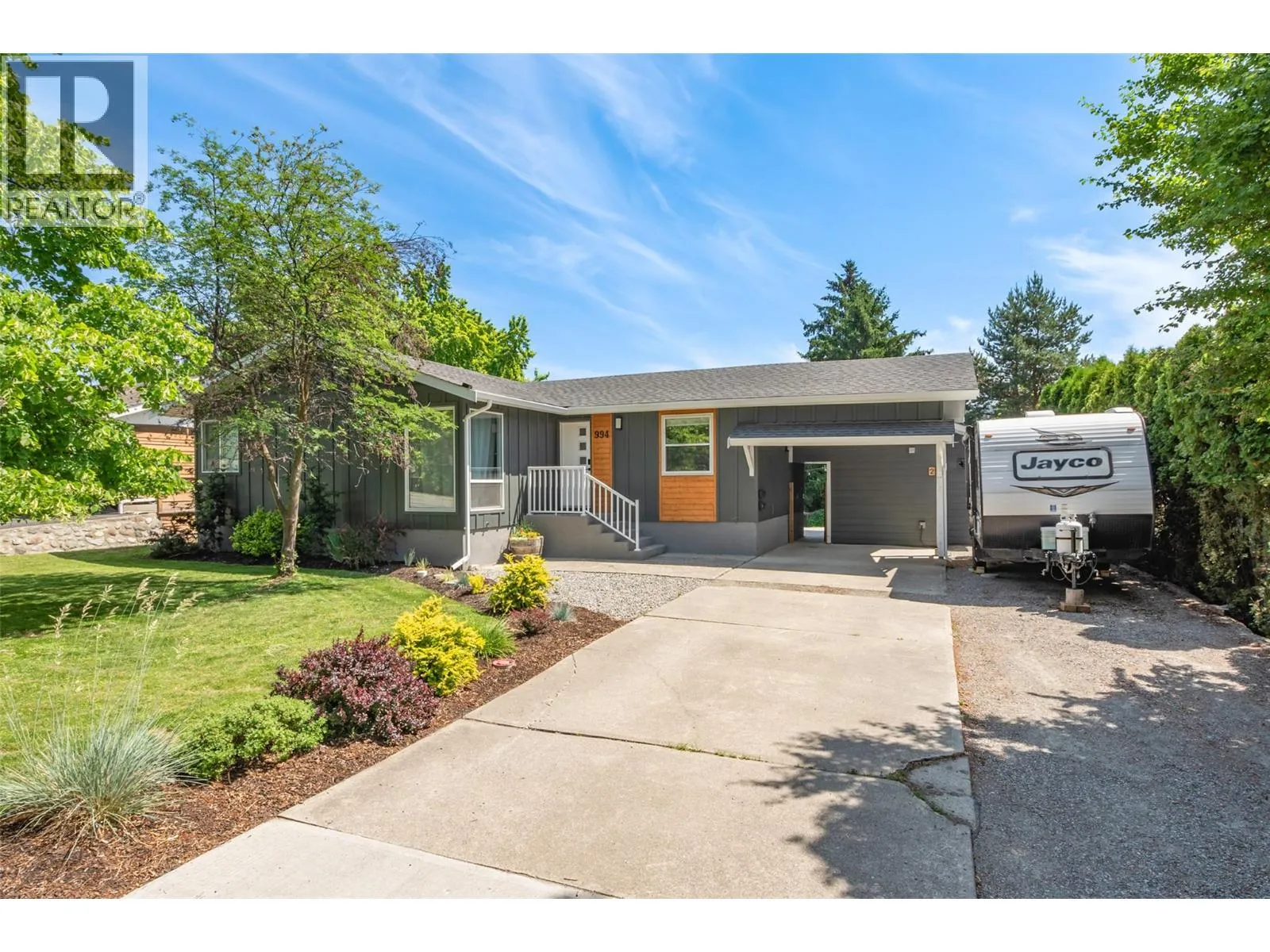 House for rent: 994 Tronson Drive, Kelowna, British Columbia V1Y 4E1