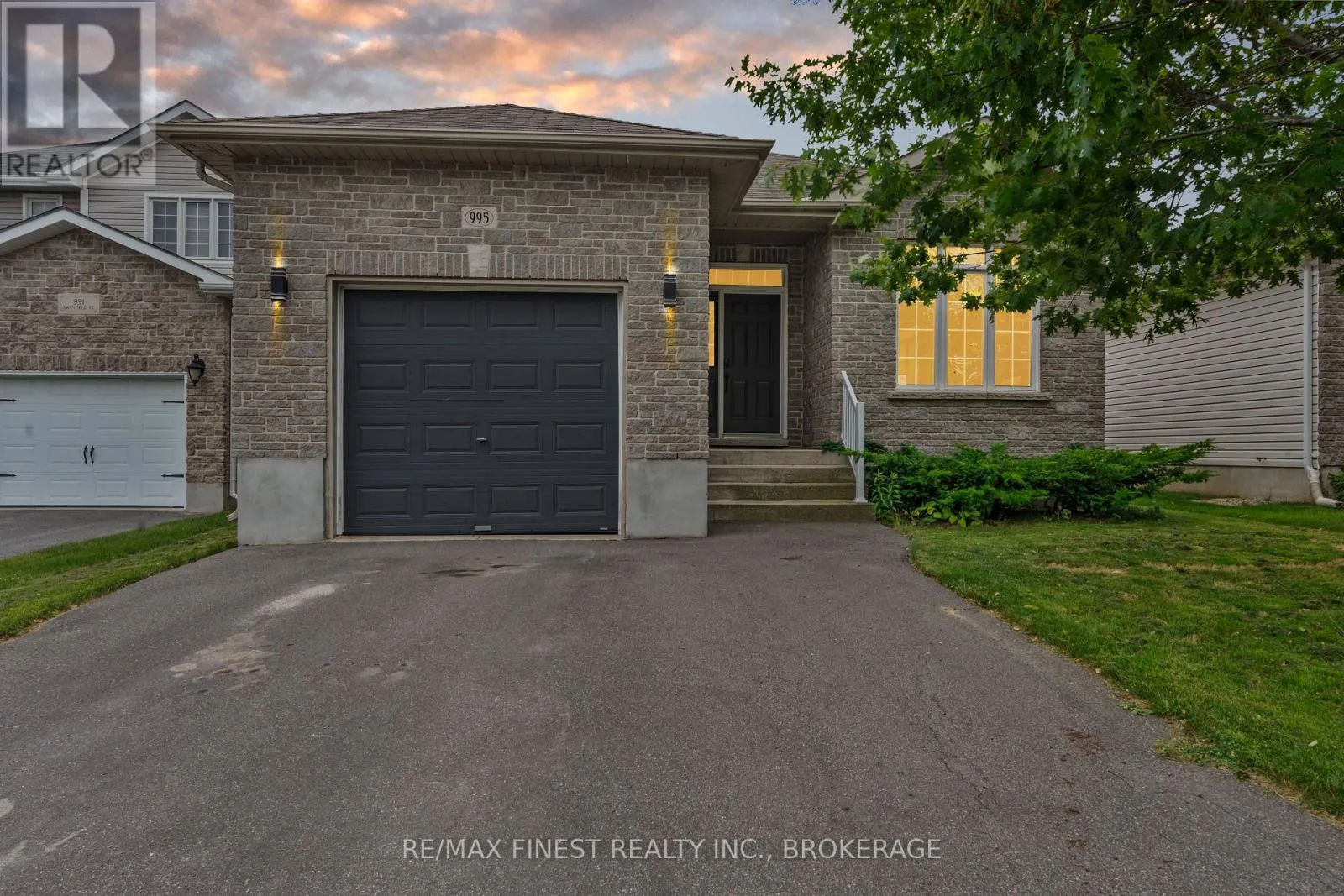 House for rent: 995 Swanfield Street, Kingston, Ontario K7M 0A6