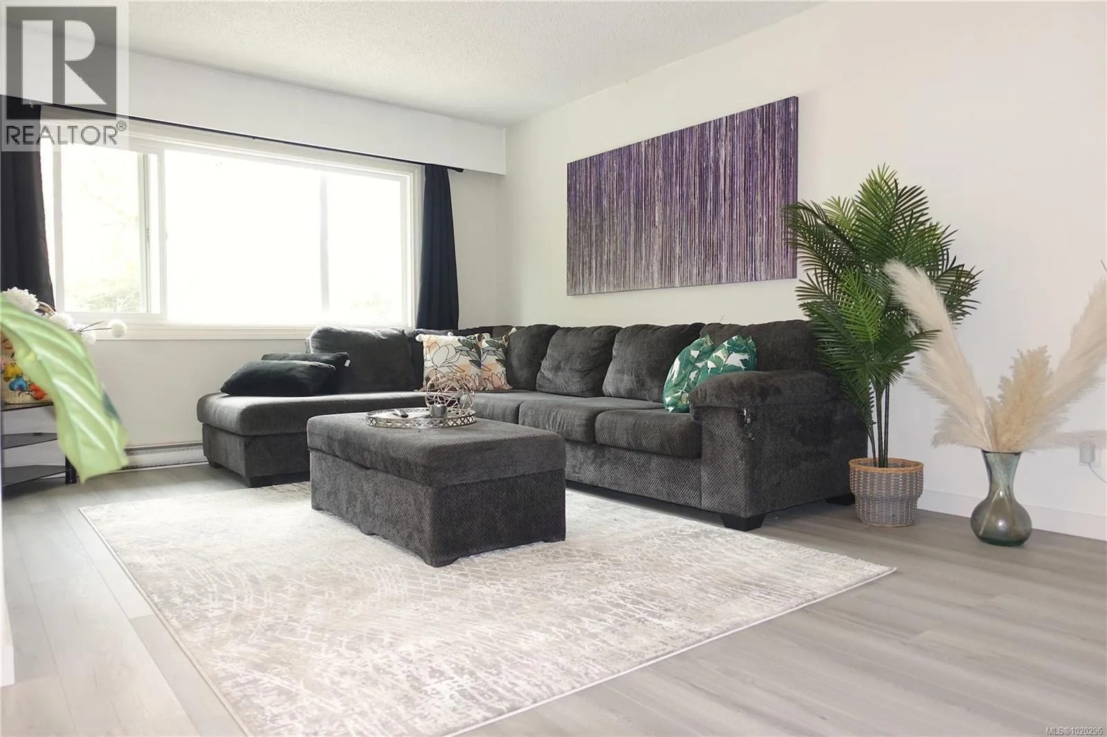 Duplex for rent: 999 Furber Rd, Langford, British Columbia V9B 2T6