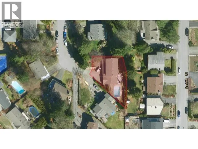 House for rent: 999 Ogden Street, Coquitlam, British Columbia V3C 3P2