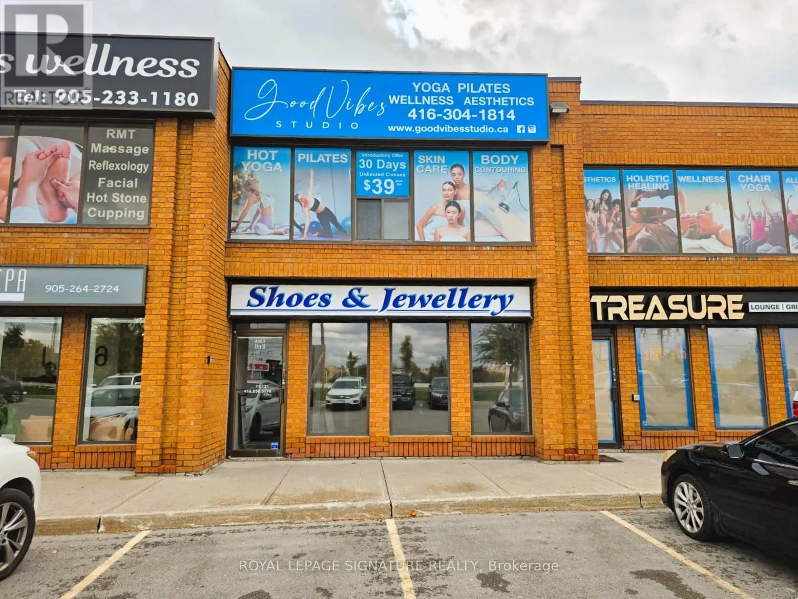 9a - 136 Winges Road, Vaughan, Ontario L4L 6C4