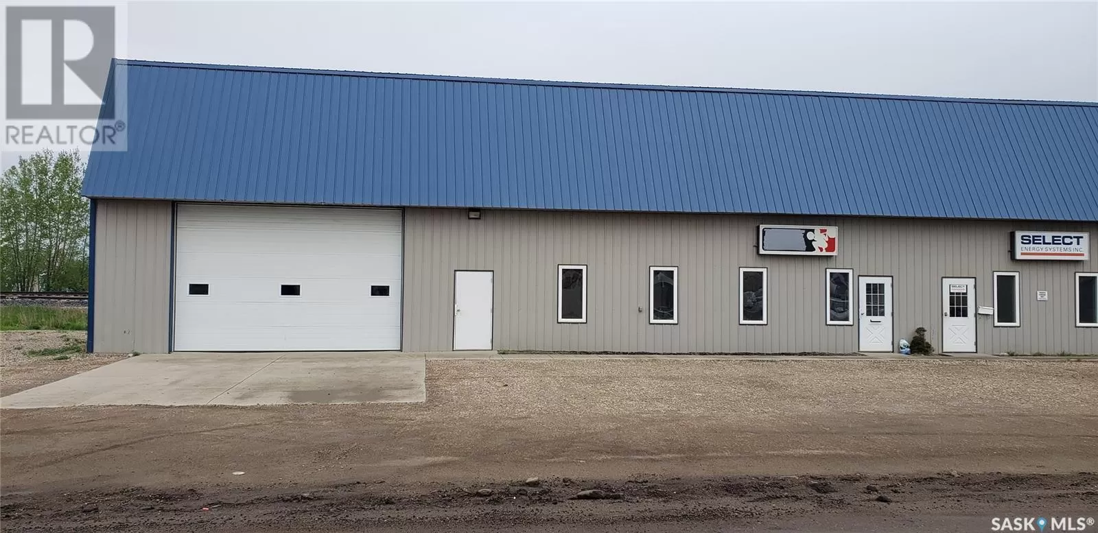 Retail for rent: A 1009 6th Street, Estevan, Saskatchewan S4A 1A5