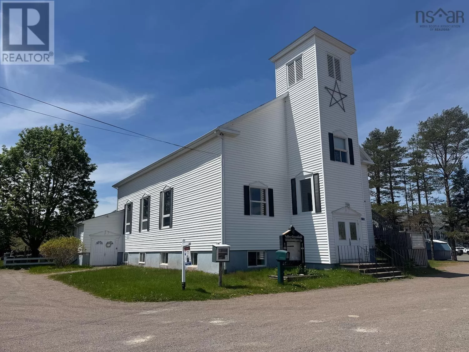 A 110 Salmon River Road, Valley, Nova Scotia B6L 2S5