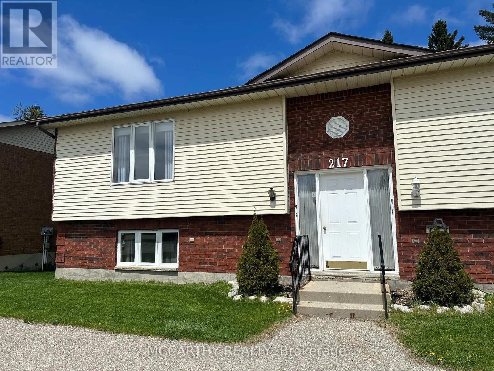 Fourplex for rent: A - 217 Sarah Court, Shelburne, Ontario L9V 2Z8
