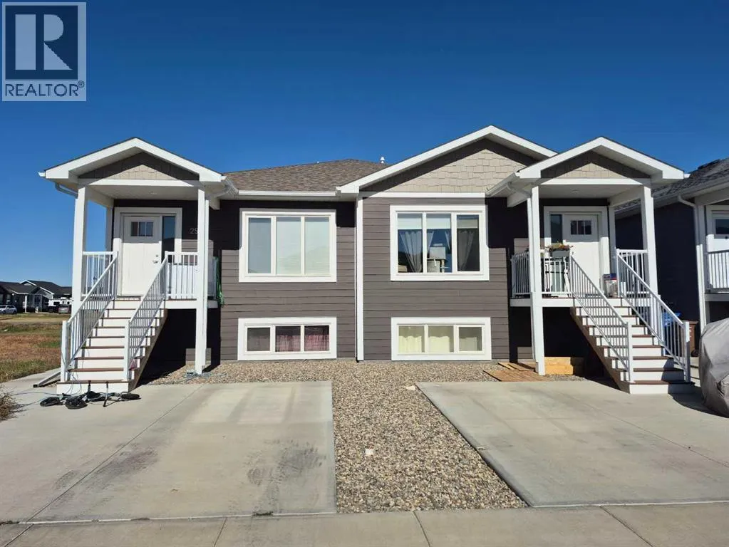 Multi-Family for rent: A & B, 25 & 29 Sage Bush Avenue, Taber, Alberta T1G 0E8