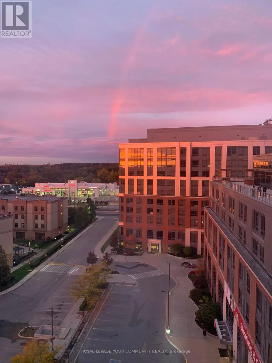 Apartment for rent: A1020 - 11211 Yonge Street, Richmond Hill, Ontario L4S 0E9