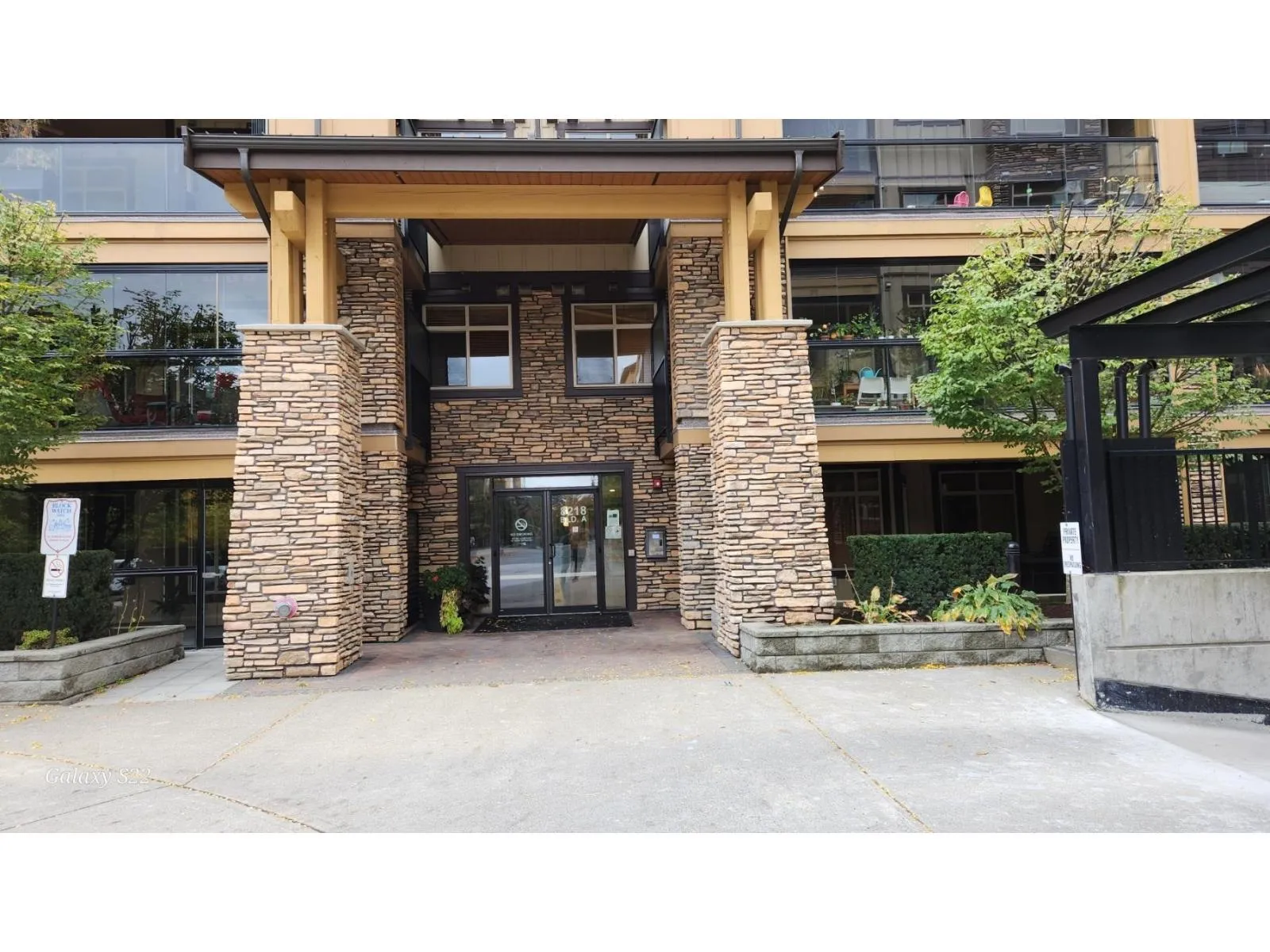 Apartment for rent: A206 8218 207a Street, Langley, British Columbia V2Y 0X9