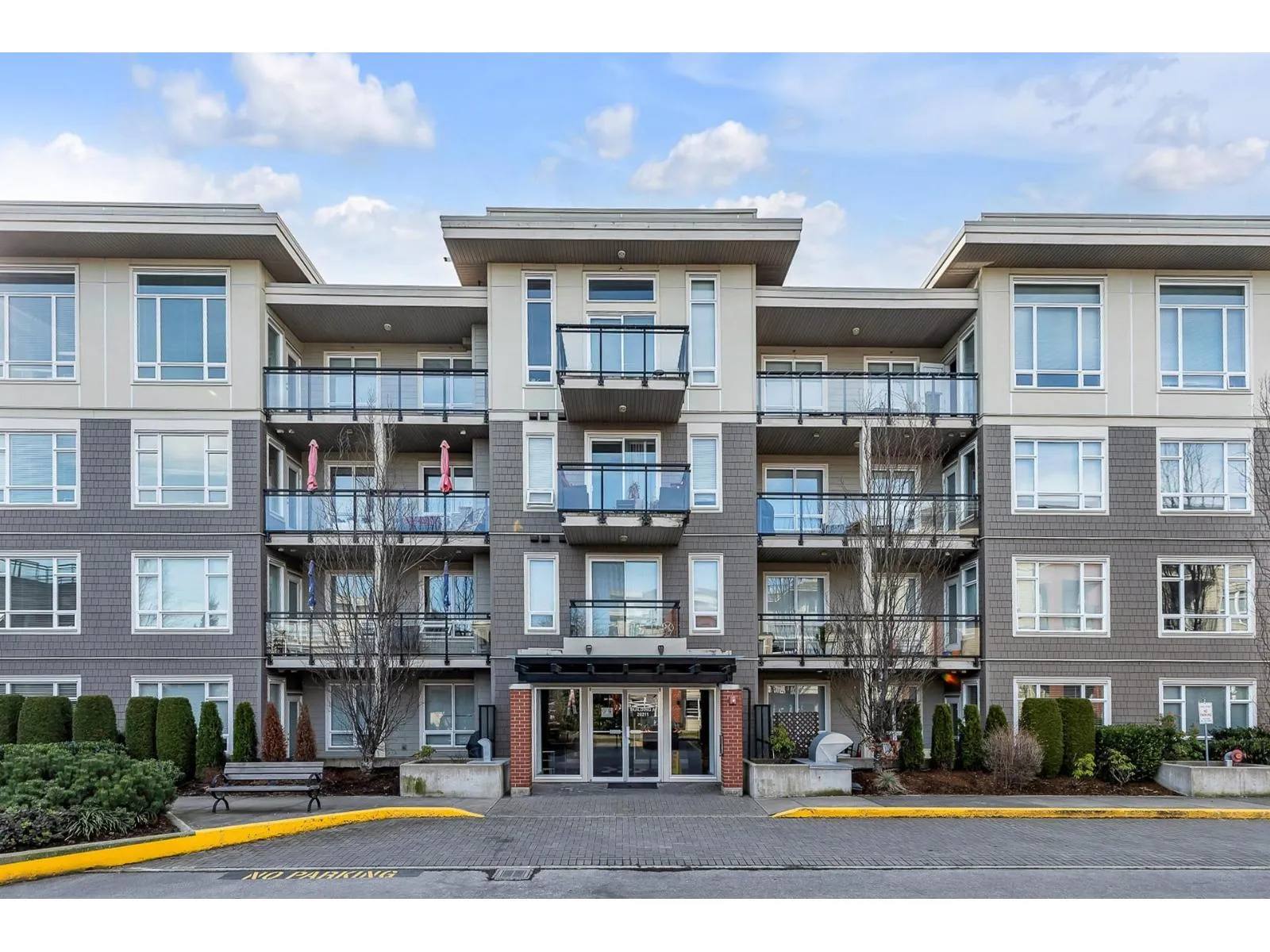 Apartment for rent: A217 20211 66 Avenue, Langley, British Columbia V2Y 0L4