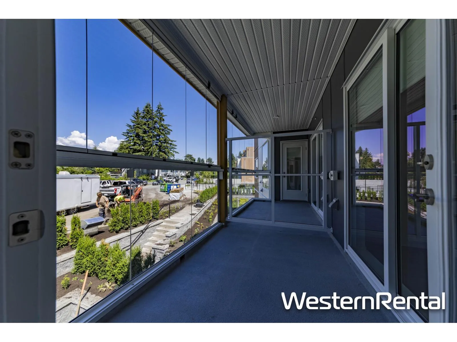 Apartment for rent: A320 31900 Raven Avenue, Mission, British Columbia V2V 0H5