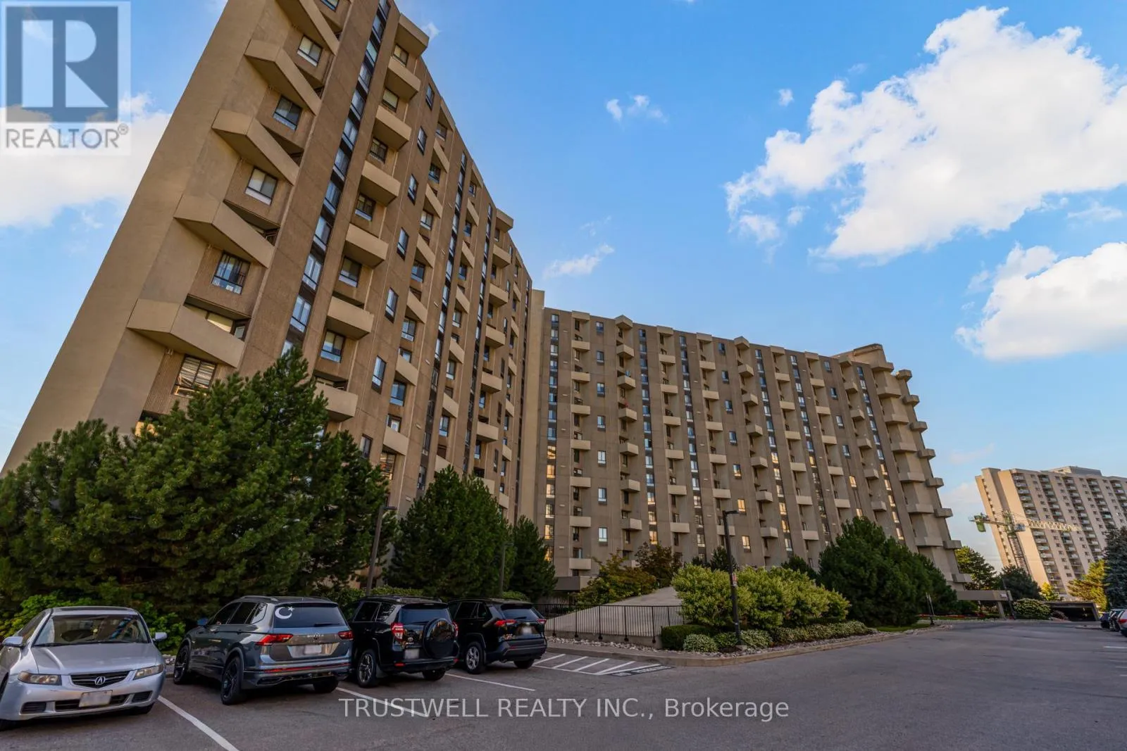 Apartment for rent: A39 - 300 Mill Road, Toronto, Ontario M9C 4W7