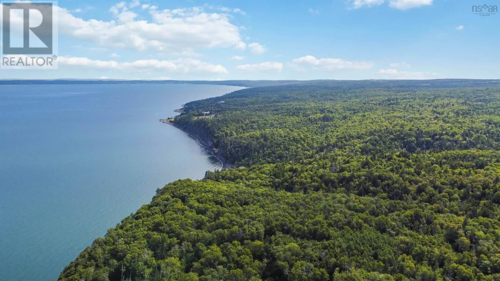 Al Bennett Road, Halls Harbour, Nova Scotia B0P 1J0