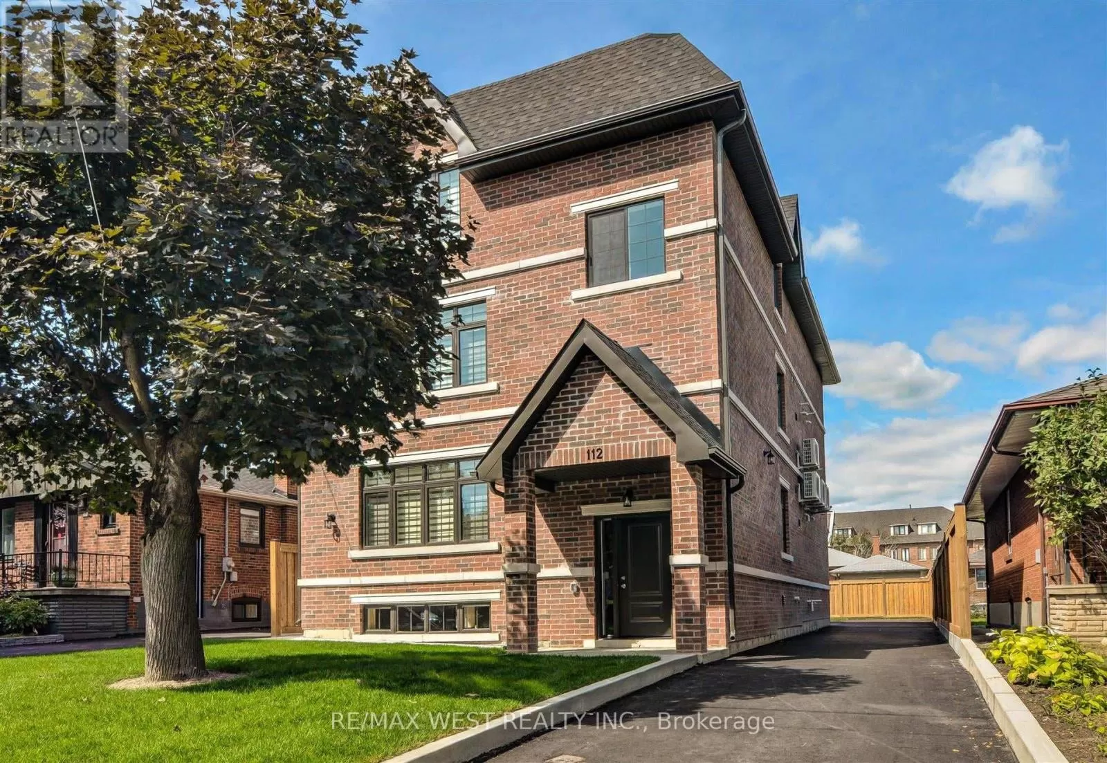 Other for rent: Apartment - 112 Algoma Street, Toronto, Ontario M8Y 1C6