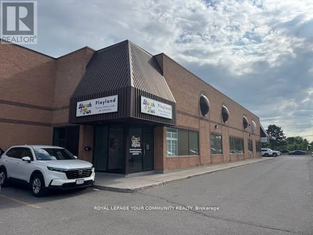 B - 11 Kodiak Crescent, Toronto, Ontario M3J 3E5