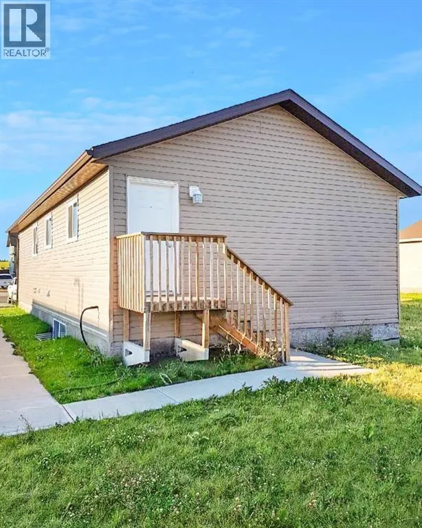 B, 11203 98 Street, Clairmont, Alberta T8X 5C2