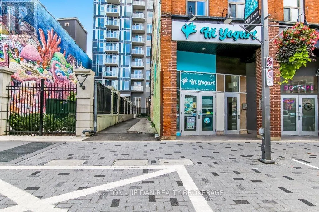 B - 189 Dundas Street, London East, Ontario N6A 1G4
