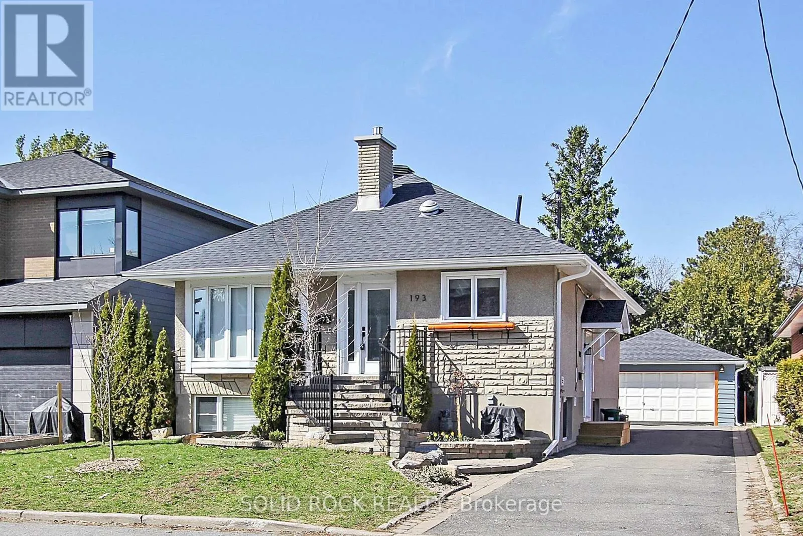 House for rent: B - 193 Glynn Avenue, Ottawa, Ontario K1K 1S4