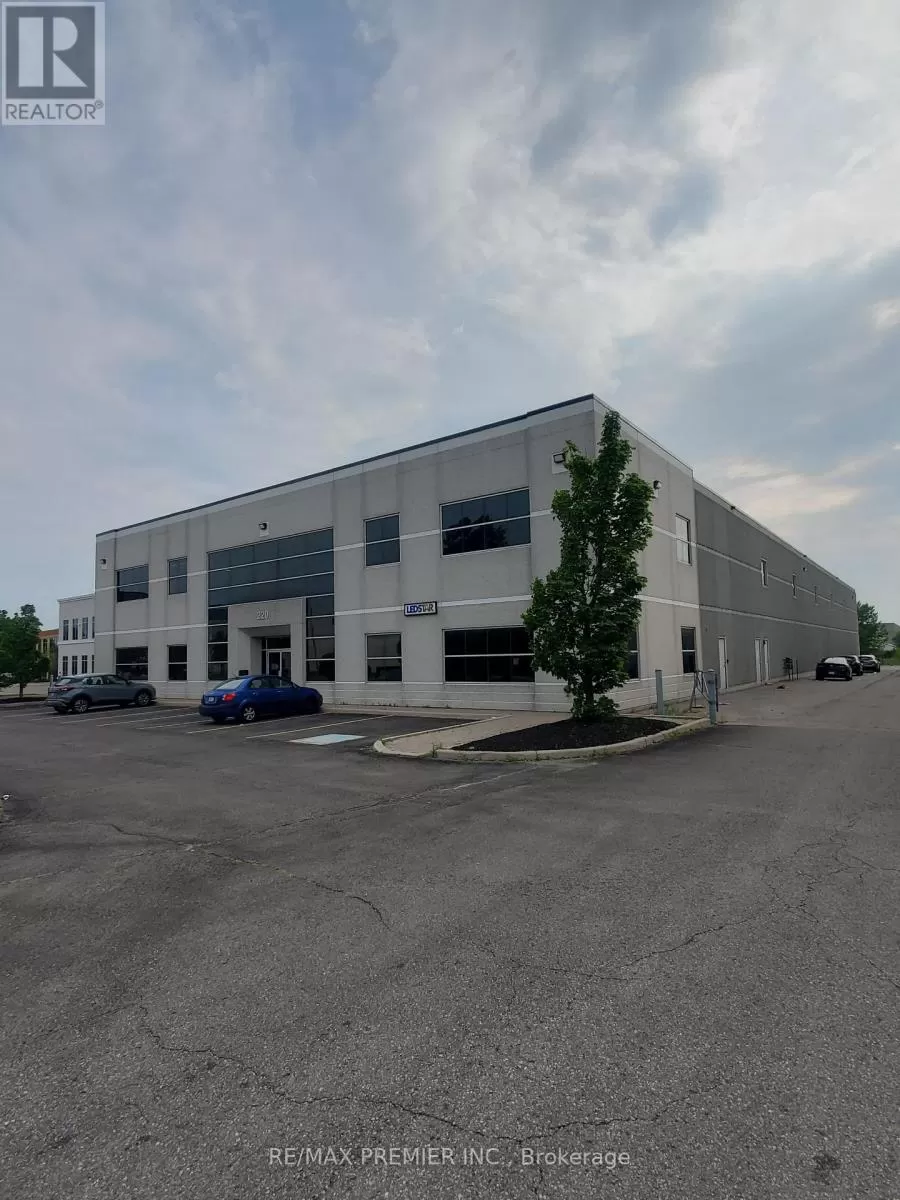 Multi-Tenant Industrial for rent: B - 220 Creditview Road, Vaughan, Ontario L4L 9N4