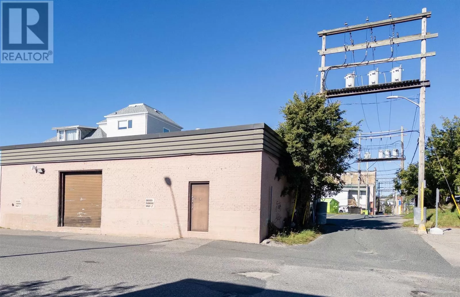 B 231 Main Street South, Kenora, Ontario P9N 1T3