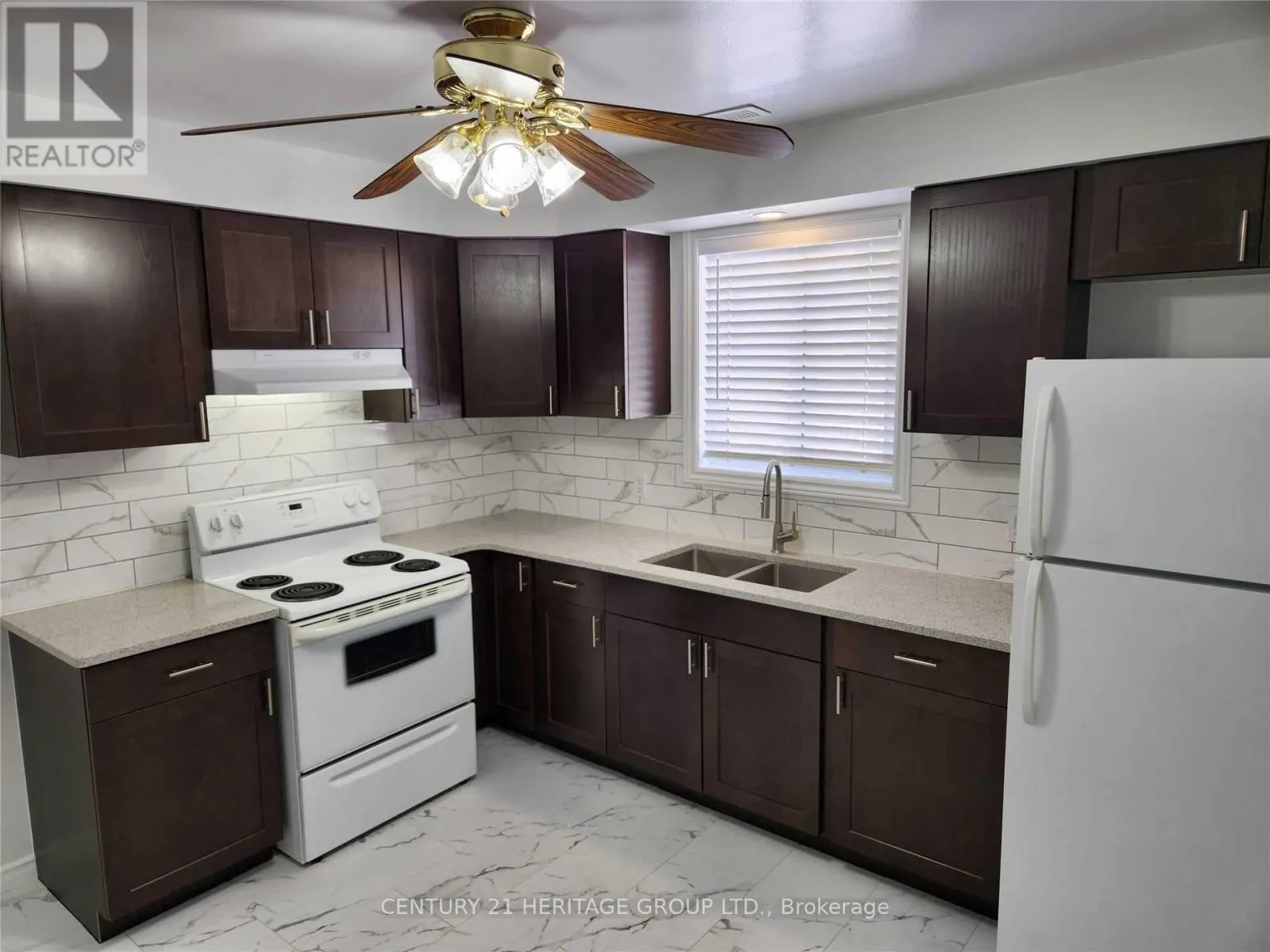 Duplex for rent: B - 290 George Street, Midland, Ontario L4R 2W9