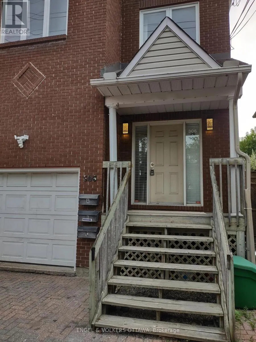 Other for rent: B - 306 Presland Road, Ottawa, Ontario K1K 2B8