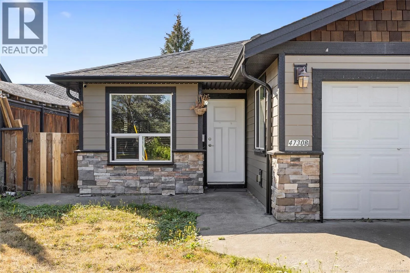 Duplex for rent: B 4730 Arrowsmith Rd, Port Alberni, British Columbia V9Y 0B9