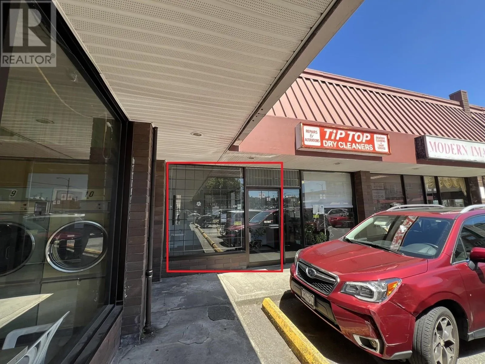 B 5261 Victoria Drive, Vancouver, British Columbia V5P 3V4