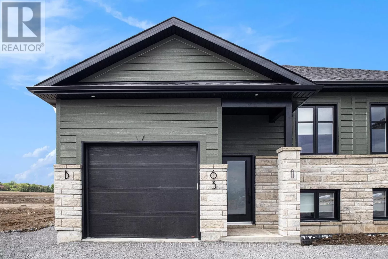 Duplex for rent: B - 63 Helen Street, North Stormont, Ontario K0A 1R0