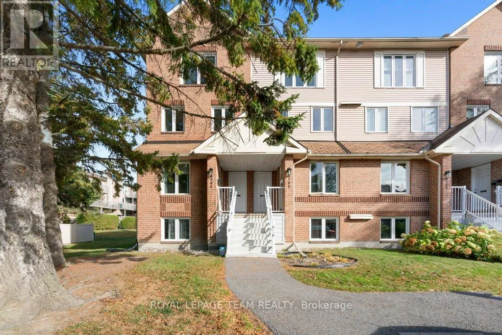 Row / Townhouse for rent: B - 6754 Jeanne D'arc Boulevard N, Ottawa, Ontario K1C 6E9