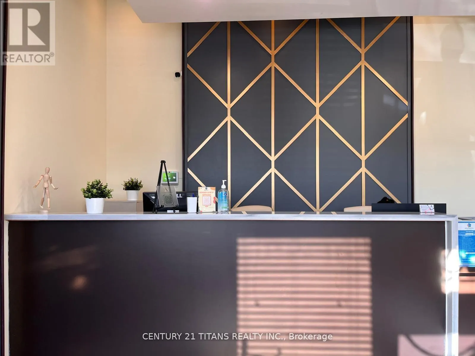 Offices for rent: B - Room 2 - 36 Salem Road, Ajax, Ontario L1S 7J3