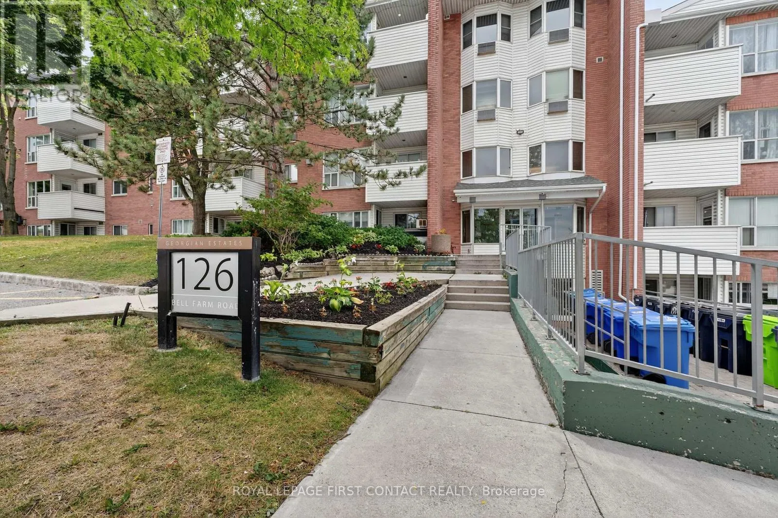 Apartment for rent: B08 - 126 Bell Farm Road E, Barrie, Ontario L4M 6J3