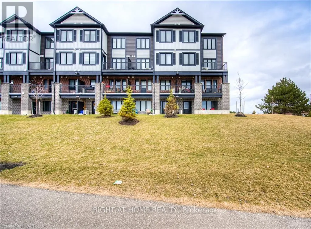 Row / Townhouse for rent: B-3 - 160 Rochefort Street, Kitchener, Ontario N2P 0P5