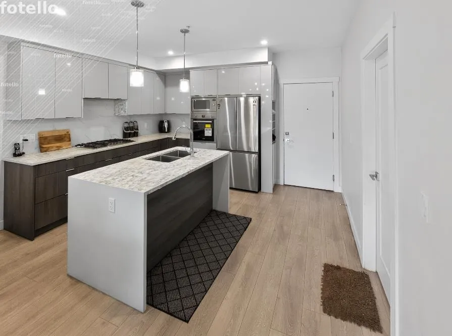 Apartment for rent: B301 14438 72 Avenue, Surrey, British Columbia V3S 2E7