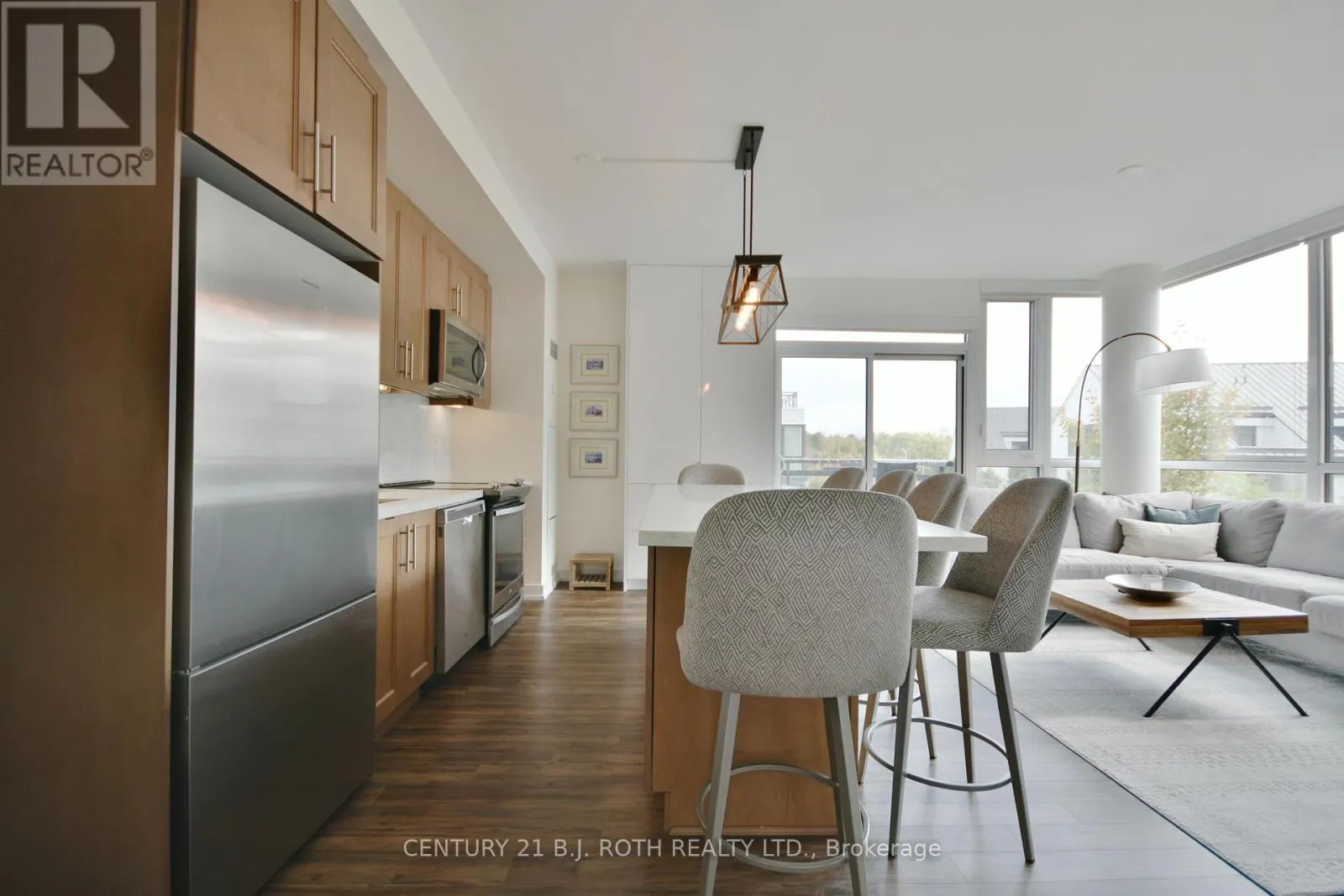 Apartment for rent: B317 - 271 Sea Ray Avenue, Innisfil, Ontario L9S 0J8