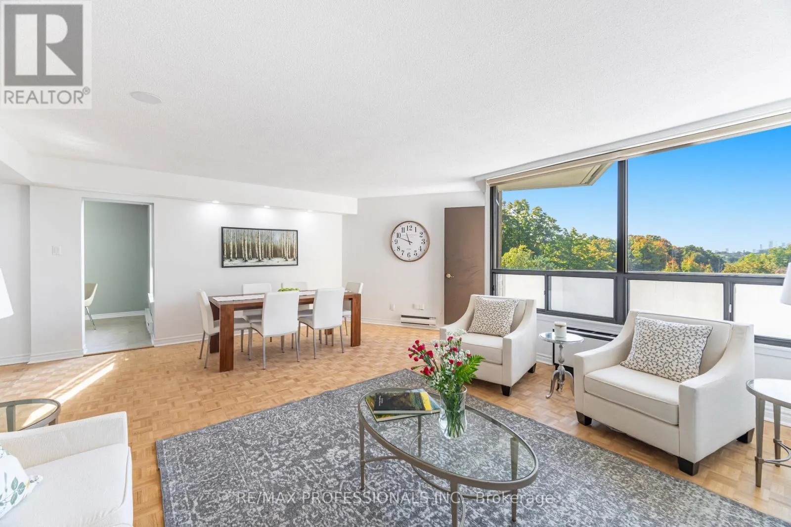 Apartment for rent: B4 - 284 Mill Road, Toronto, Ontario M9C 4W6