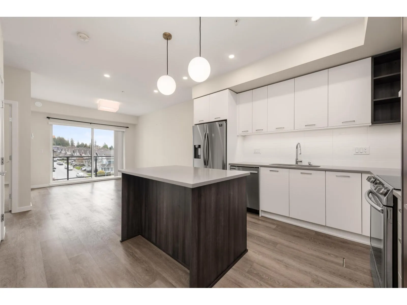 Apartment for rent: B407 20087 68 Avenue, Langley, British Columbia V2Y 0Y3