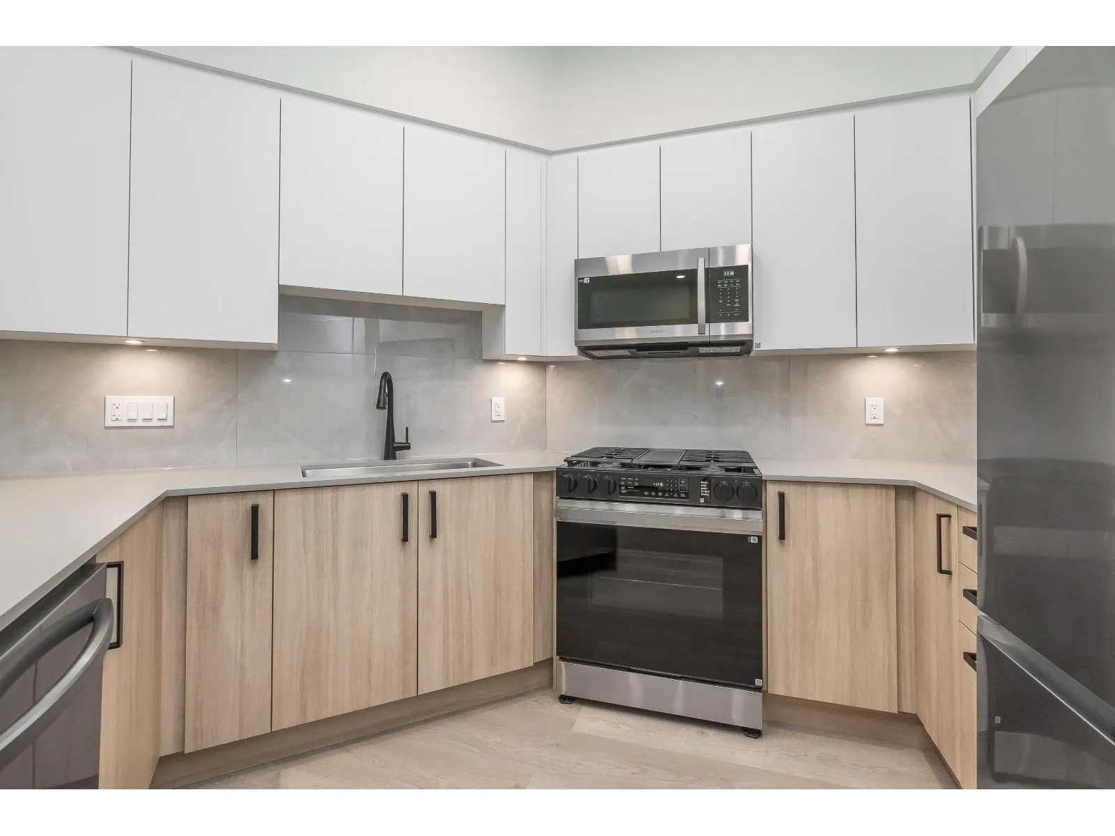 Apartment for rent: B42x 8230 Street, Langley, British Columbia V2Y 2B2