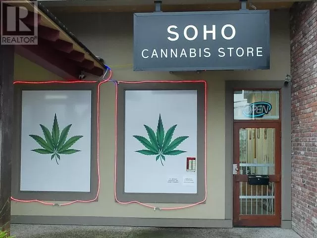 B-4670 Marine Ave, Powell River, British Columbia V8A 2L1