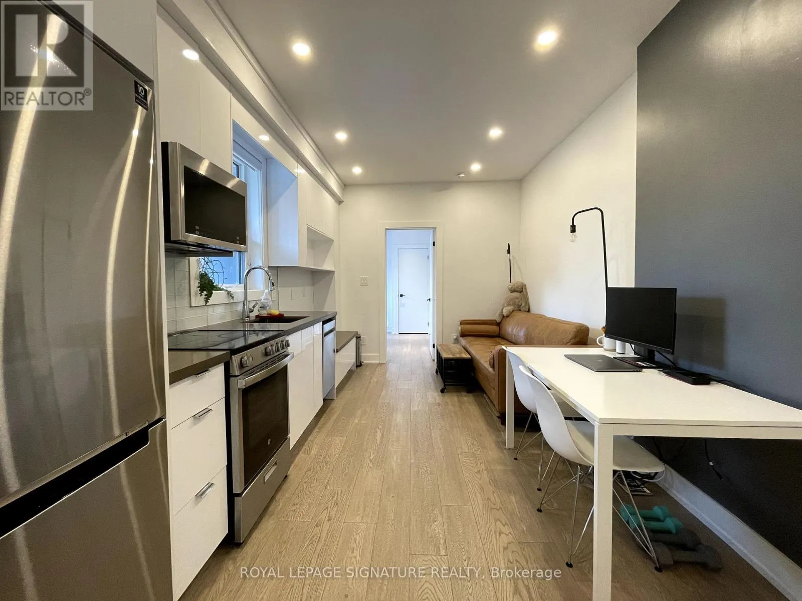 House for rent: Back - 17 Claremont Street, Toronto, Ontario M6J 2M3