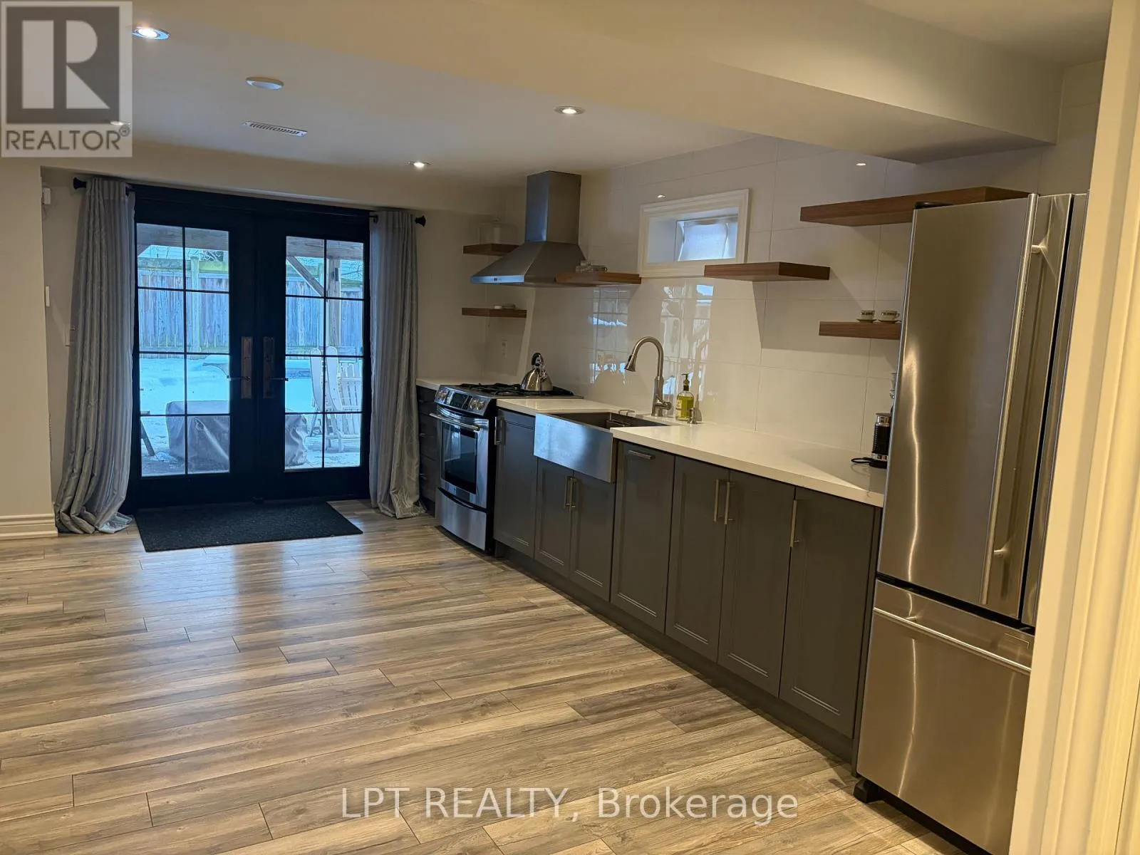 House for rent: Basement - 10 Kinloch Court, Ajax, Ontario L1Z 2C7